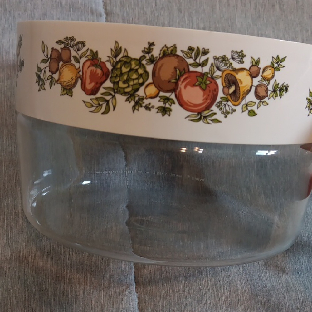 Pyrex Food Storage Container with Decorative Design